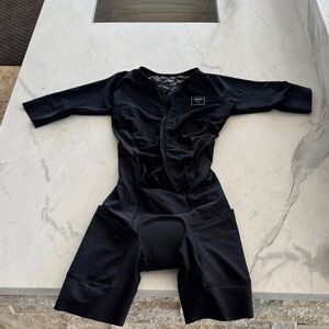 Zoot Black Women's Short-Sleeve Triathlon Suit